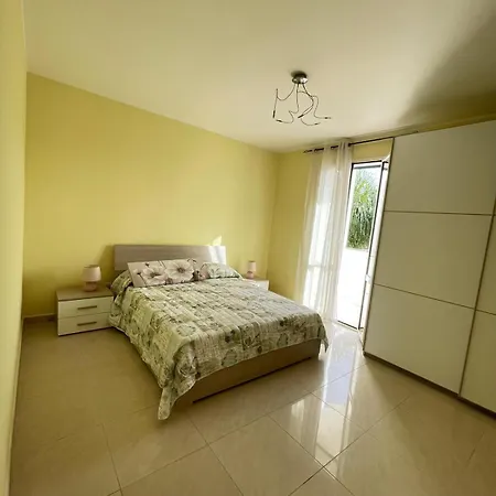 Estivo * Castro (Lecce)